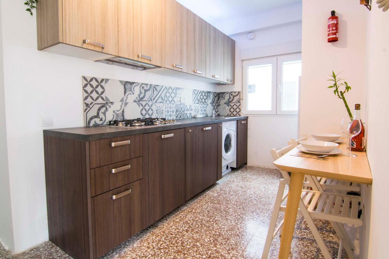 P&P Apartaments Arapiles Малага Екстер'єр фото