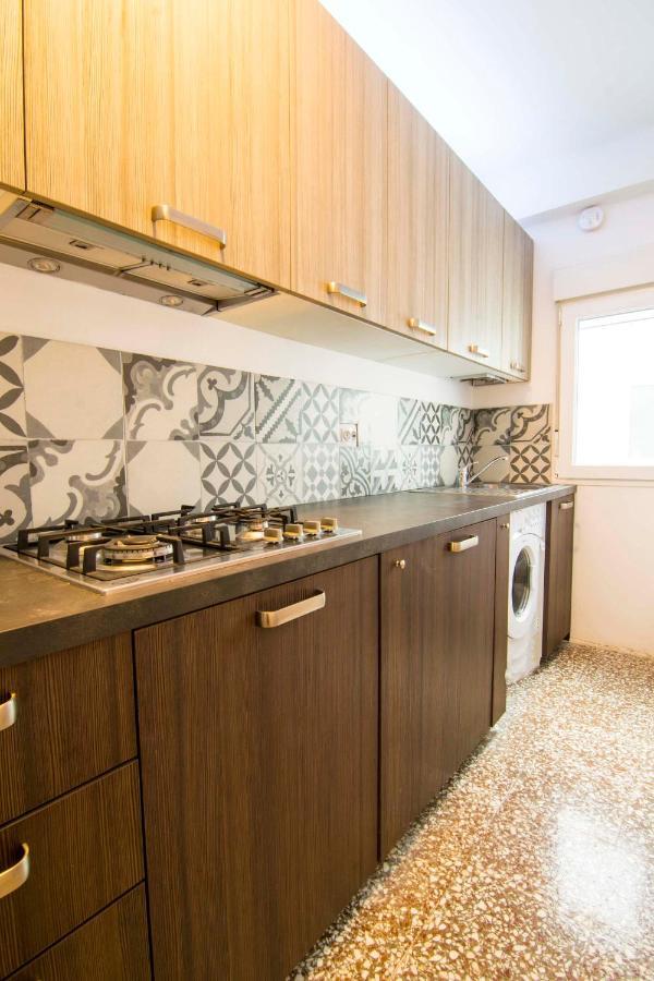 P&P Apartaments Arapiles Малага Екстер'єр фото