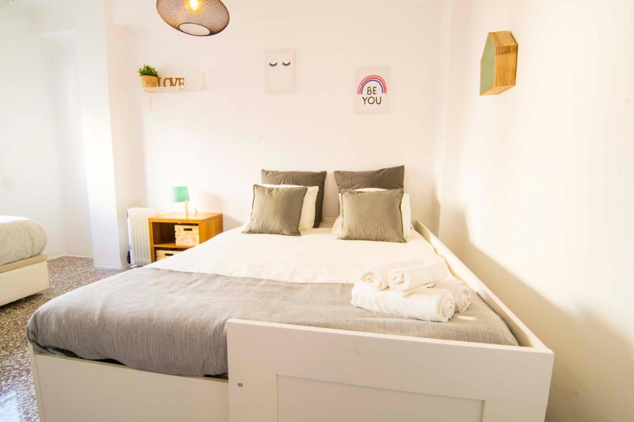 P&P Apartaments Arapiles Малага Екстер'єр фото