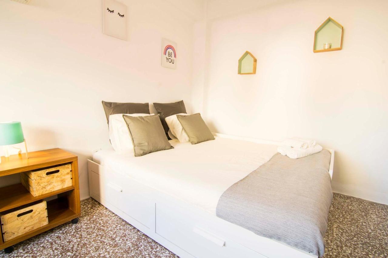 P&P Apartaments Arapiles Малага Екстер'єр фото