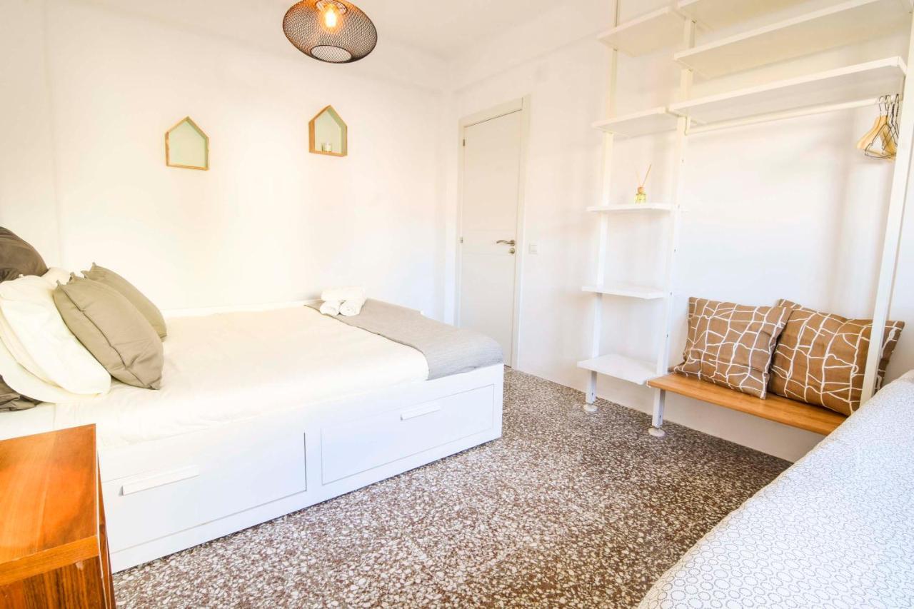 P&P Apartaments Arapiles Малага Екстер'єр фото